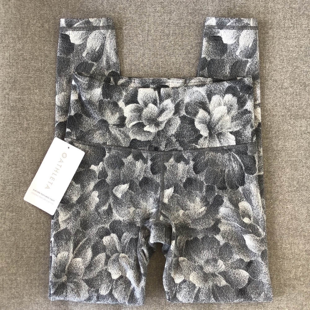 Worn once - ATHLETA Elation High-Rise 7/8 Tight - Picture 8 of 9